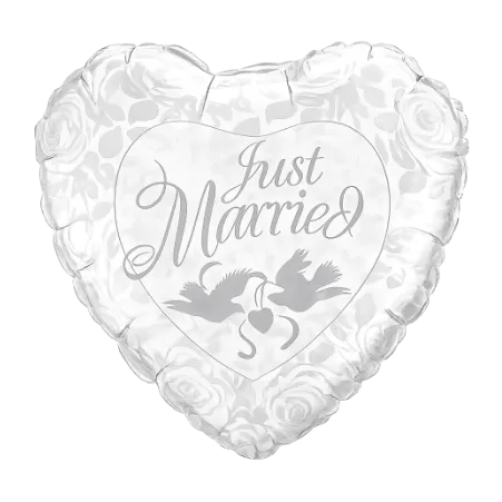Großer silberner Herz-Folienballon mit Just-Married-Schriftzug, Turteltauben und Rosen