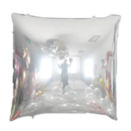 Silberner Folienballon in Raute- oder Quadratform mit Spiegelglanz